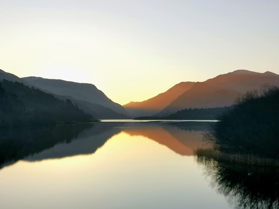 Perfect For Snowdon. Groups, Families+Dogs Welcome Ланберис Екстериор снимка